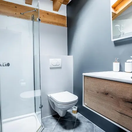 Zenith B By Homeflow Apartament